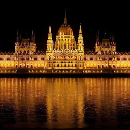 Apartment Your Worry Free Close To Parliament